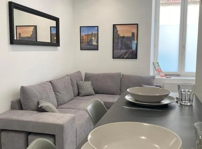 Lägenhet Le Cormicy, Appartement En Centre Ville Reims